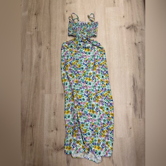 NWT RESA Floral Maxi Dress with Adjustable Straps - Picture 3 of 6